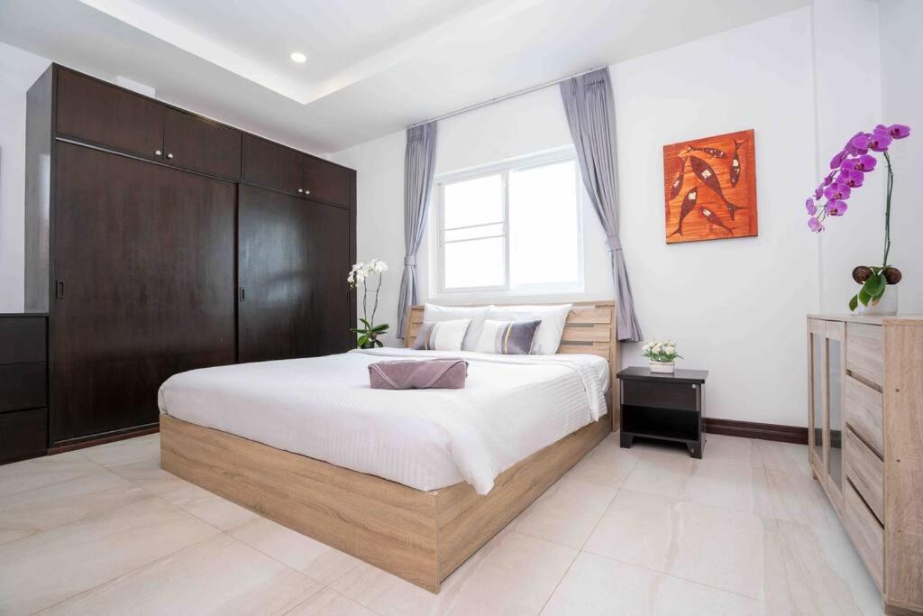 1 Bedroom Apartment In Nai Harn Ban Saiyuan Luaran gambar